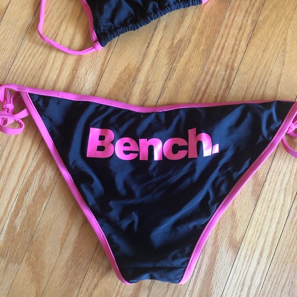 Bench Bikini - Picture 2 of 3